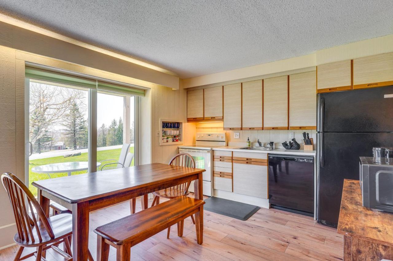Ski-Inandski-Out Peru Condo With Fire Pit And Grill! Exterior photo